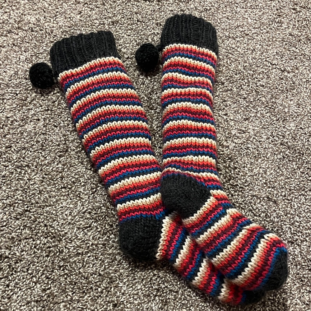 NWOT Indigo Cozy Striped Reading Socks